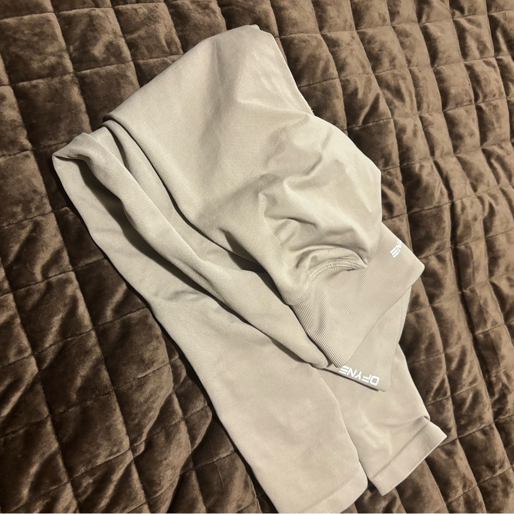 Women's Cream Leggings